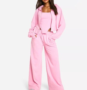 Survêtements personnalisés pour femmes en gros, inspirés du sport automobile et de la course, pour les acheteurs américains - Product Image 1