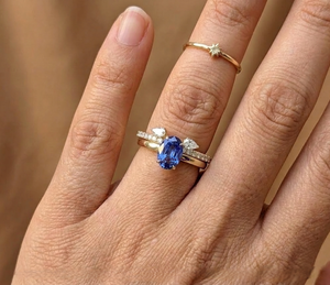 Anillo de Diamante Azul Ovalado Cultivado en Laboratorio VVS1, Corte Oval, Estilo Trillón, Conjunto de Joyería Nupcial, Banda de Oro de 14K para Mujer, Regalo de Aniversario de Bodas - Product Image 3