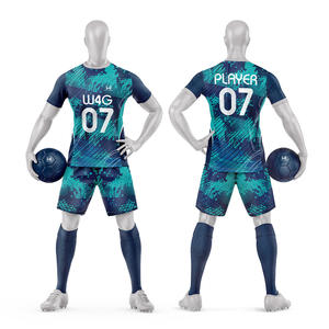 Conjunto de Camiseta y Pantalones Cortos de Fútbol Personalizados para Hombre, 100% Poliéster, Impresión Personalizada, Transpirables, de Secado Rápido, Antibacterianos - Product Image 3