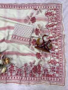Sari de georgette suave de diseñador, el más vendido, con bordado de lentejuelas y elegante borde tradicional, disponible al mejor precio. - Product Image 4