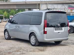 Fourgonnette familiale d'occasion Hyundai Staria 2022, 9 places, diesel, véhicule d'occasion coréen - Product Image 2
