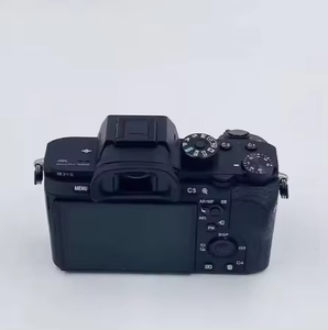Cámara DSLR Sony A7 IV Profesional Usada al por Mayor, 24MP, Video 4K, Distancia Focal de 24mm, Ligeramente Usada, Ideal para Transmisiones en Vivo en TikTok - Product Image 4