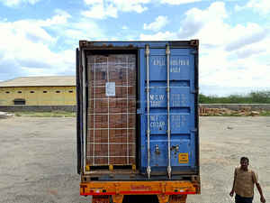 Coco Peat de Alta Calidad, Bloque de 5 kg, Alta Retención de Agua, Absorción de Nutrientes, Biodegradable para Uso Agrícola - Exportador GEEWIN EXIM - Product Image 2