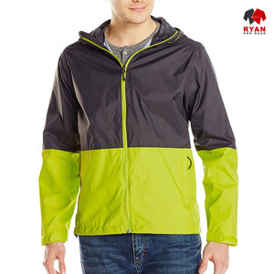 แจ็คเก็ตซอฟต์เชลล์แบบสั่งทำพิเศษสำหรับผู้ชาย ยี่ห้อ Ryan Pro Gear พร้อมซิปปิดและโลโก้สั่งทำ กันน้ำ - Product Image 1