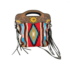 Southwest Estilo bohemio Sillín Manta Bolso Cuero genuino Floral Tooled Girasoles Proveedor superior con decoración de borlas - Product Image 1