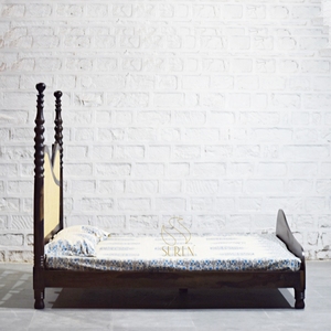 Cama con Dosel King Size de Madera Maciza, Marco de Madera Tallada, Color Marrón Oscuro, Muebles de Dormitorio Tradicionales, Cómodos y Vintage - Product Image 2