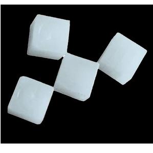 กากกำยานสี่เหลี่ยมยอดนิยมสำหรับพุจามงคล คริสตัลสีขาวพรีเมียม สร้างสั่นสะเทือนเชิงบวก ใช้ได้กับเค้กและสบู่ด้วย - Product Image 3