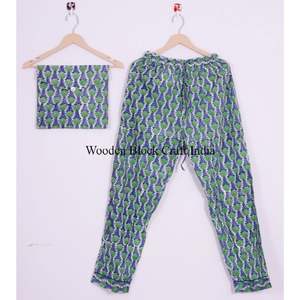 ชุดนอนผ้าฝ้ายพิมพ์ลายบล็อกน้ำหนักเบาสำหรับผู้หญิง เนื้อผ้านุ่ม ระบายอากาศได้ดี เหมาะสำหรับการพักผ่อน การนอนหลับ และสวมใส่สบายๆ - Product Image 3