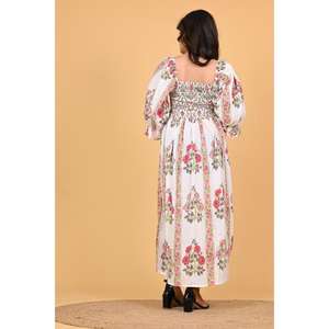 Robe longue maxi en coton à fleurs bohèmes pour femmes, robe de soirée d'été faite à la main en Inde - Product Image 6