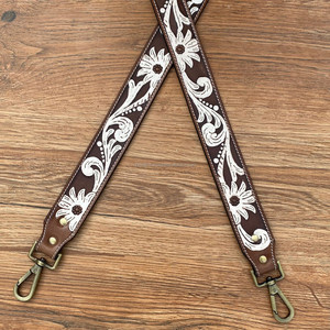 Sangle de remplacement en cuir de vachette pleine fleur faite à la main et sangle de caméra florale usinée de haute qualité avec boutons-pression en laiton antique - Product Image 2