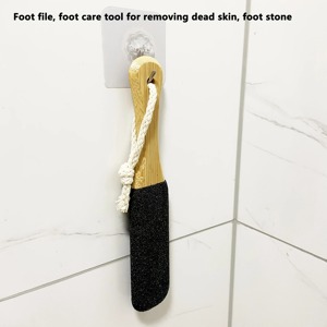 Râpe à pieds en bois avec crochet pour éliminer les callosités et les peaux mortes, beige clair, outil de pédicure exfoliant pour talons humides - Product Image 6