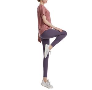 Ensemble de vêtements de sport pour femmes décontractées, t-shirt et pantalon de gym, tissu respirant confortable, tenue de sport élégante pour un usage quotidien - Product Image 4
