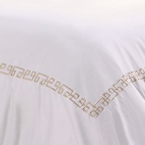 Juego de Fundas de Edredón Geométricas Beige Personalizadas de Quang Thanh Embroidery, Juego de Ropa de Cama de Algodón 250TC, Lavable a Máquina, para Hogar y Bodas - Product Image 2