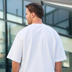 Camiseta de Hombre de Alta Calidad, 100% Algodón, 260 g/m², Corte Holgado Estilo Urbano, Personalizable con Logotipo - Product Image 2