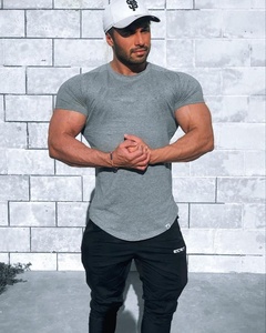 เสื้อยืดแมนส์ยิม พิมพ์ลายโลโก้ด้านหลังแบบกำหนดเอง คุณภาพสูง พิมพ์ดิจิทัล เป็นมิตรกับสิ่งแวดล้อม ผ้าฝ้าย 100% ทรงหลวม ไซส์พลัส สำหรับผู้ชาย - Product Image 4