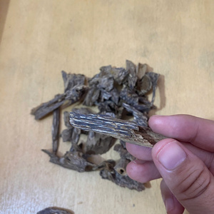 ไม้กฤษณา MORI OUD แท้ 100% จากเวียดนาม HUFA OUD HP-AN0 ไม้หอมจากต้นอะควิลารีอา ใช้สำหรับทำธูป กลิ่นหอมตลอดทั้งปี - Product Image 1