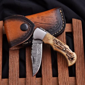 Cuchillo Plegable de Acero de Damasco Hecho a Mano, Modelo FH-160 de Viking Art, con Mango de Cuerno de Ciervo, para Caza, Deportes al Aire Libre y Camping - Product Image 5