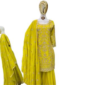 Colección de Salwar Kameez y Kurta de Viscosa: Elegancia Atemporal - Product Image 2