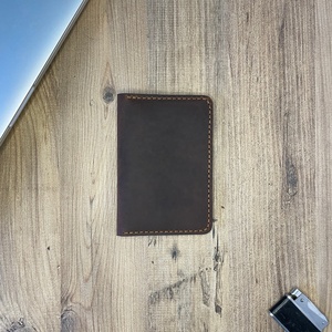 Porte-passeport en cuir véritable Étui personnalisé Couverture monogrammée Cadeau PTH-0078B - Product Image 4