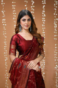 Women Traditional <b>Red</b> Silk <b>Saree</b> Embroidered Design Sun Protection All Seasons Wedding Occasion India Pakistan Style Floor - Product Image 5