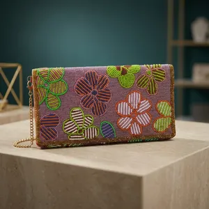 Pochette perlée pour femme, motif floral bohème, avec chaîne, sac à main tendance pour mariage, soirée et événements - Product Image 2