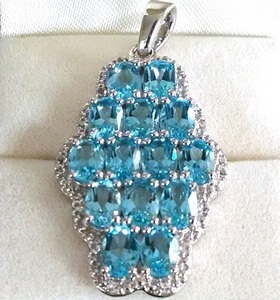 Élégant pendentif grenat en argent sterling de style vintage pour femme SG, modèle 34012, idéal pour les occasions spéciales - Product Image 1