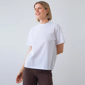 T-shirt basique pour femme en gros, col rond, manches courtes, 100 % coton, coupe classique, décontracté, intemporel, design simple - Product Image 6