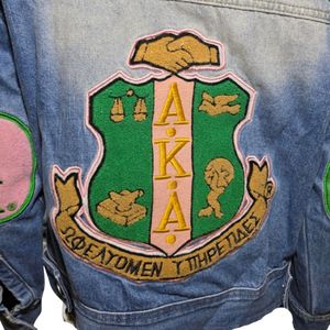 Blue Denim Jacket Women Embroidered Crest Jean Coat Button Front Long Sleeve Casual Fashion Outerwear Stylish Daily Wear Apparel - Product Image 5