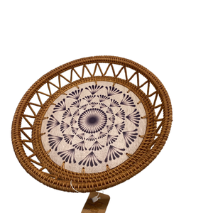 Bandeja redonda de ratán y cerámica tejida a mano de alta calidad, utensilio de diseño rústico para almacenamiento de frutas o accesorios - Product Image 1