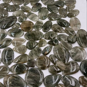 Cuarzo Rutilado Verde Natural Cabujón Gema Suelta Corte Cojín Oval Pera con Inclusiones de Cabello y Juego de Color para Fabricación de Joyas al por Mayor - Product Image 1