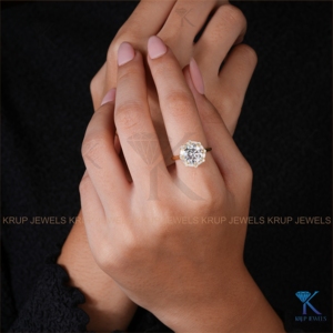 Bague de fiançailles Sunburst Halo avec diamant de laboratoire rond en or massif, style Art Déco vintage, bijou pour anniversaire - Product Image 4