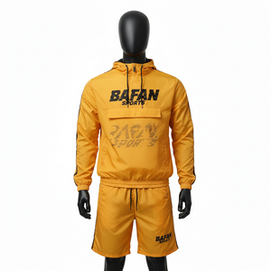 Conjunto de pantalones cortos cortavientos para hombre, tela de mezcla de nailon y poliéster, ropa de entrenamiento, logotipo personalizado con serigrafía, conjunto de pantalones cortos para hombre, talla grande - Product Image 1