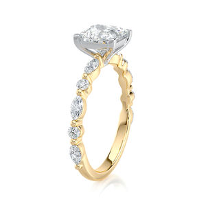 Anillo de Compromiso con Diamante Cultivado en Laboratorio, Corte Princesa, con Diamantes Marquise, 2.02 CTW, Chapado en Rodio de 14kt, Lujoso, para Propuesta de Matrimonio - Product Image 2