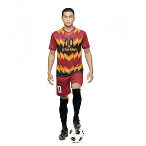 Ensembles d'uniformes de football unisexes imprimés par transfert thermique, respirants et à séchage rapide, options de nom d'équipe personnalisé, options de marque privée, tailles disponibles - Product Image 1