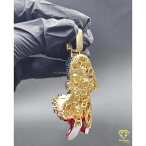 Pendentif de personnage haut de gamme avec bijoux streetwear de luxe et design en pierres multicolores - Product Image 5