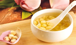 Graines de lotus sucrées de qualité supérieure dans du sirop, ingrédient sain pour le bubble tea, texture moelleuse, non-OGM, source durable, 24 boîtes/carton - Product Image 5
