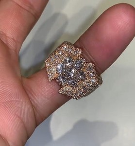 Bagues en argent plaqué avec moissanite simulée entièrement pavée, motif floral, pour femmes exquises, bagues de mariage en moissanite - Product Image 1