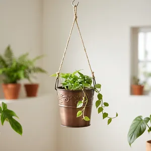 Maceta Colgante de Metal Retro de Diseño Artesanal, Maceta Redonda Hecha a Mano para Flores, Decorativa para Jardín - Product Image 1