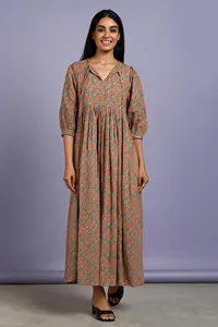 Robe maxi décontractée d'été pour femme en coton gris et imprimé floral rouge, coupe ample, manches bouffantes, col noué - Product Image 3