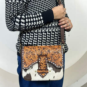 Customized High Quality Luxury Hand Tooled Cowhide Leather Shoulder <b>Bag</b> for Women's with Unique Design Ladies <b>Crossbody</b> <b>Bags</b> - Product Image 5