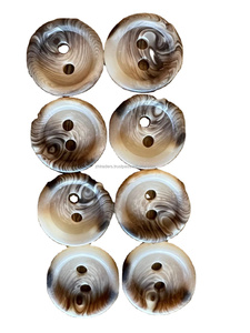 Chemises pour hommes et femmes avec divers motifs corne de buffle boutons noirs vierges rectangles carrés en forme de cœur pour l'exportation en Inde - Product Image 3