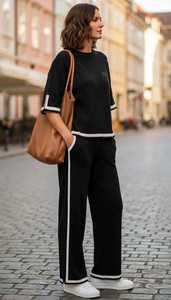 Ensemble haut à manches courtes noir et pantalon large pour femme avec bandes latérales blanches - Product Image 3