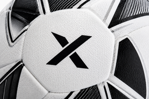 Ballon de football en mousse personnalisé X |   Blanc Noir Or |   Logo X |   Fabricant OEM ODM |   Design haut de gamme |   Qualité supérieure - Product Image 5