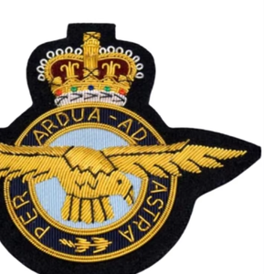 Badges brodés sur mesure de qualité supérieure, faits à la main sur tissu, pour uniformes et blazers, nouveau style, service OEM, décoration de logo 2026 - Product Image 4