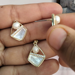 Conjunto de Colgantes Geométricos de Perlas de Agua Dulce, Conjunto de Madreperla, Conjunto de Perlas Chapadas en Oro, Venta al por Mayor - Product Image 2