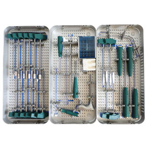 Ensemble d'instruments pour vis pédiculaires en chirurgie de la colonne vertébrale avec poignées ergonomiques en silicone vert dans une boîte de stérilisation en acier inoxydable - Product Image 5