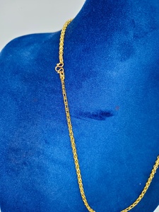 Élégante Chaîne torsadée en or massif 22 carats avec accents en forme de barillet, Collier en or jaune véritable certifié BIS, Bijou - Product Image 3