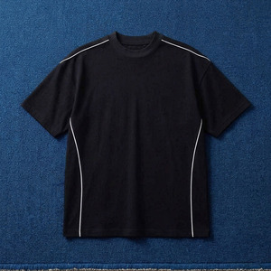 เสื้อยืดคอกลมสีขาวสำหรับผู้ชาย แขนสั้น ผ้าฝ้าย 100% ปักโลโก้ได้ตามต้องการ แต่งขอบตัดสี  รับผลิตเสื้อยืดแบบ OEM ขายส่ง ผู้ผลิตจากปากีสถาน - Product Image 4