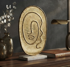 Sculpture en métal doré, figurine humaine, objet de décoration intérieure, artisanat en métal, statue de homme faite à la main, sculpture humaine décorative pour la maison - Product Image 1