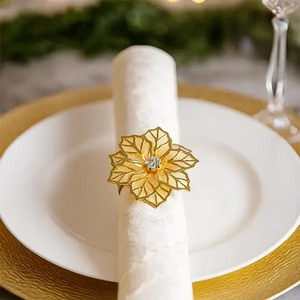 แหวนรองผ้าเช็ดปากลายดอกไม้สีทองหรูหรา ประดับคริสตัลตรงกลาง สำหรับตกแต่งโต๊ะงานแต่งงาน ที่วางผ้าเช็ดปากรูปดอกไม้ใบไม้สีทองสุดหรู - Product Image 6